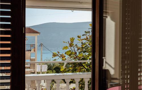 Topla Apartamento | Cozy Apartment In Herceg Novi With House Sea View