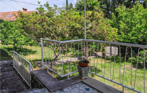 Ika Apartamento | Cozy Apartment In Ika With Kitchen