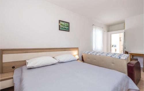 Mandre Apartamento | Cozy Apartment In Mandre With Wifi