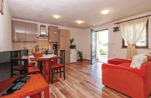 Maslenica Apartamento | Acogedor apartamento en Maslenica con.