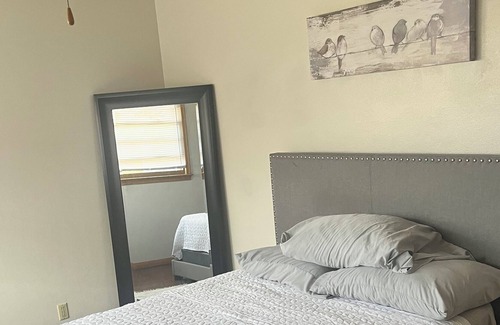Milwaukee Casa | Cozy Apartment in Milwaukee