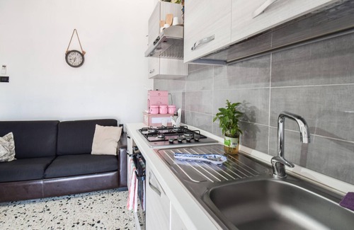 Mondragone Apartamento | Acogedor apartamento en Mondragone con.