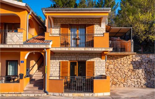 Rovanjska Apartamento | Cozy Apartment In Modric With Wifi