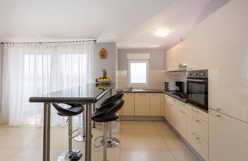 Municipality of Omisalj Apartamento | Acogedor apartamento en Omisalj con.
