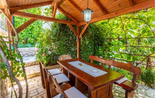 Municipality of Omisalj Apartamento | Cozy Apartment In Omisalj With Wifi