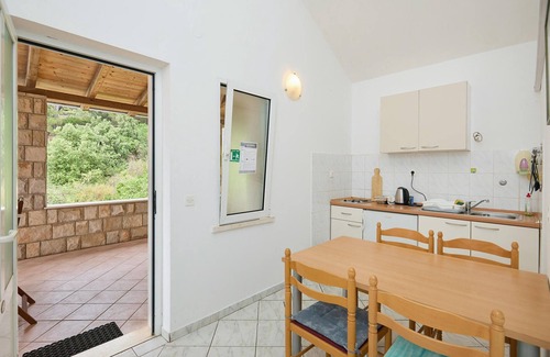 Saplunara Apartamento | Acogedor apartamento en Saplunara con.