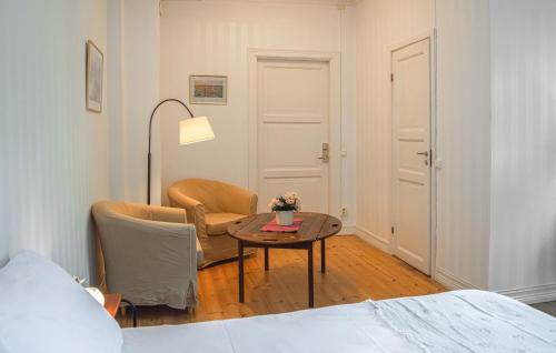 Storfors Apartamento | Cozy Apartment In Storfors With Wifi