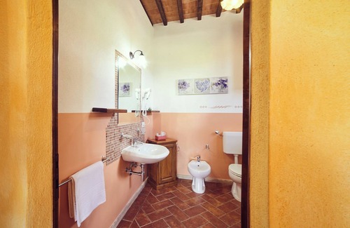 Gallina Otro | Cozy apartment in the heart of Val d'Orcia, perfect for families.