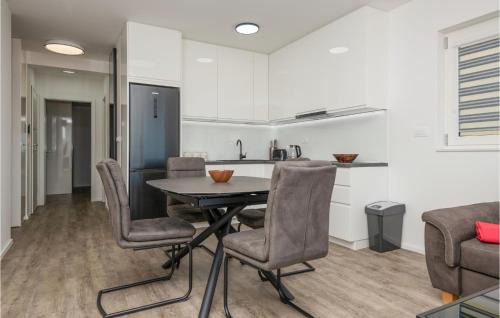 Tucepi Apartamento | Cozy Apartment In Tucepi
