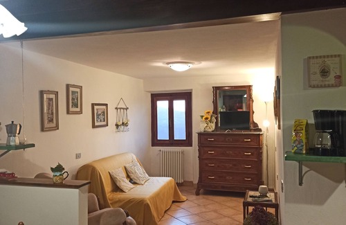 Rufina Apartamento | Cozy apartment nestled in the hills of Chianti