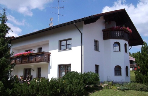 Neuschoenau Apartamento | Cozy apartment on a quiet south-facing slope in close proximity to nature