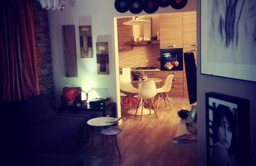 Camugliano Apartamento | Cozy apartment on the ground floor of a country cottage.