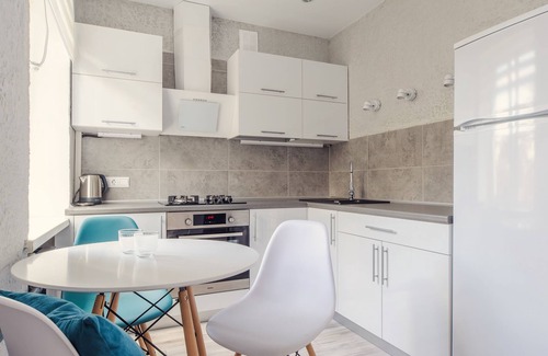 Sovetsky District Apartamento | Cozy apartment on Vera Khoruzhey street