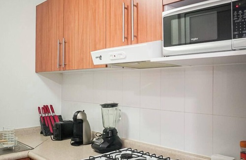 León Apartamento | Cozy Apartment Poliforum AC