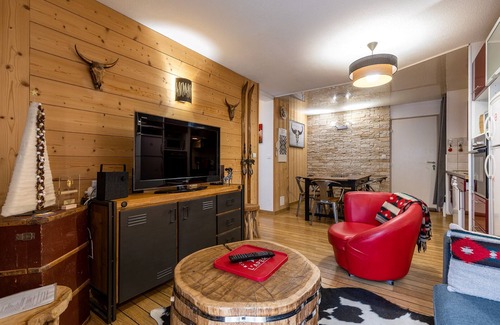 Cauterets Apartamento | ACOGEDOR APARTAMENTO RENOVADO CENTRO DE LA CIUDAD AVENIDA LECLERC WIFI Y APARCAMIENTO CUBIERTO PRIVADO