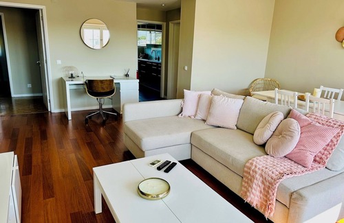 Uniao de Freguesias do Centro Apartamento | Cozy apartment with 3 double bedrooms, AC, 2 full bathrooms, terrace and garage