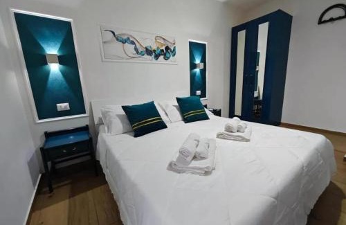 Lascari Apartamento | Cozy Apartment with Stunning Mountain Views