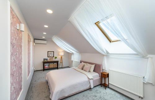 Kaunas Apartamento | Cozy apartments by the river near old town