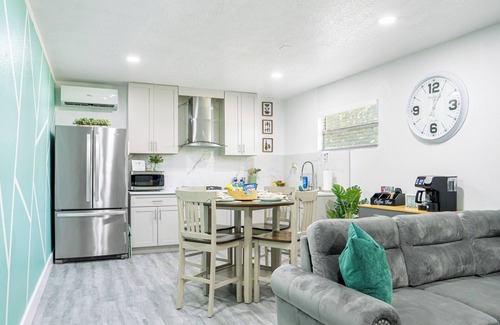 Tavares Apartamento | Cozy APT~ 1-bedroom with additional pull out Sofa bed, Patio and Firepit & more!