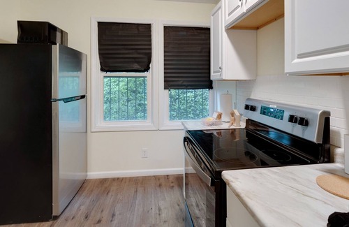 CUF Apartamento | Cozy APT near UC, Hospital and Zoo! Amazing Location! by RedAwning