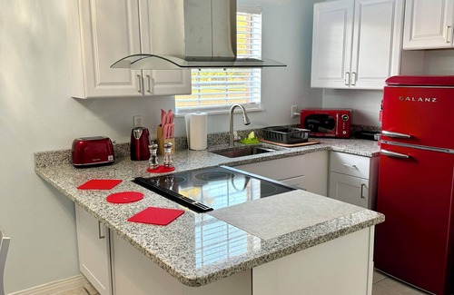 Florida Panhandle Apartamento | Cozy Apt w/ King Bed – 25 Mins to Beach, 20% Off B