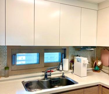 Oncheonjang Casa | Cozy APT with Home-Cooked Korean Meals
