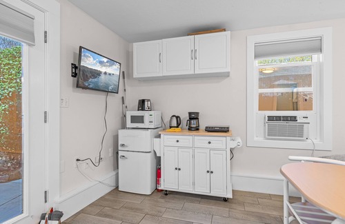 Ashland Apartamento | Ashland Retreat: Cozy Chic Studio Haven