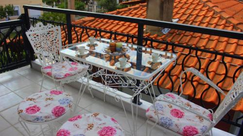 Asprovalta Casa | Cozy Asprovalta Home by the Sea