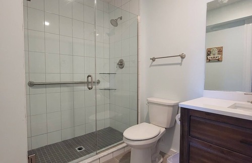 South Kortright Cama Y Desayuno | Cozy B&B with WiFi and AC in peaceful South Kortright