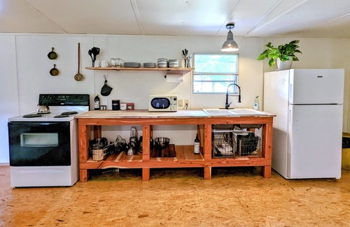 Sequatchie Casa | Cozy basecamp minutes from waterfalls, hiking and climbing