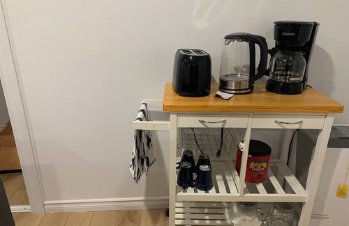Kentville Casa | 2 bedroom cozy basement
