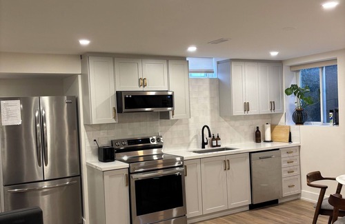 Halton Regional Municipality Apartamento | Cozy Basement Apartment in Milton. 1 Hour drive from Niagara falls and Toronto!