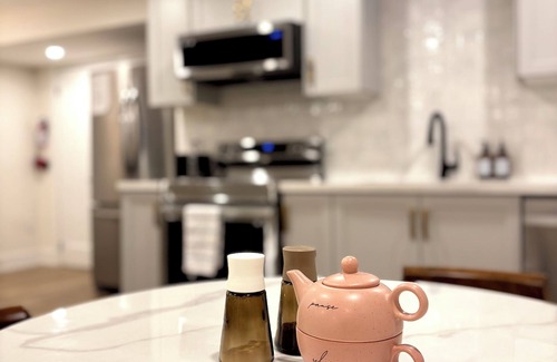 Halton Regional Municipality Apartamento | Cozy Basement Apartment in Milton. 1 Hour drive from Niagara falls and Toronto!