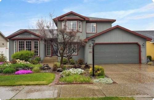 Nevada - Lidgerwood Casa | Cozy basement room in North Spokane