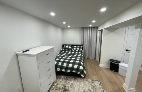 Oakville Apartamento | Cozy basement studio apartment