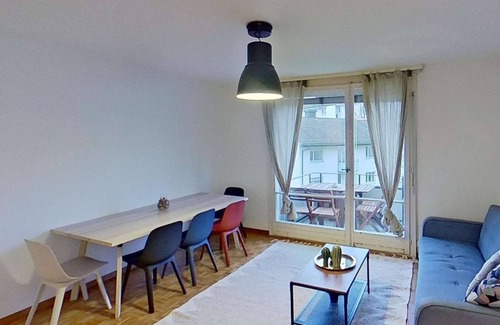 Meilen District Apartamento | Cozy & Basic 4-Bedroom Stay Near Zurich