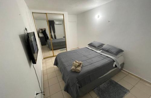 Levittown Apartamento | Cozy Basic Apartment in Levittown