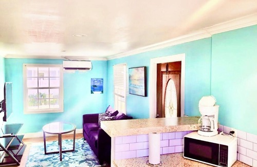 Rokers Point Apartamento | Cozy Beachfront Cottage