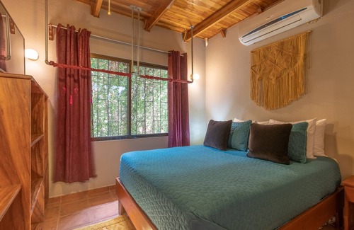 Playa Guiones Casa | Cozy Beach Casita/Walk to Beach and Yoga!