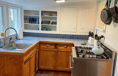 Sullivan's Island Cabaña | Cozy Beach Cottage - Walk to Beach & All Island Has to Offer