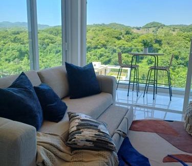 Bucerías Apartamento | Cozy Beachfront PH Getaway