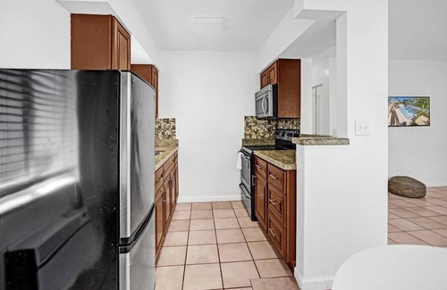 North Beach Apartamento | Cozy Beachfront Retreat Near Marina & Dining