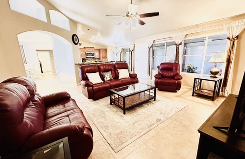 Arizona Skyline Community Casa | Cozy Beautiful Mesa Escape Golf King Bed Sauna Relax! 55+ Sunland Golf Community