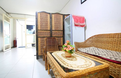 Darmo Casa | Acogedor dormitorio Kanwa Darmo