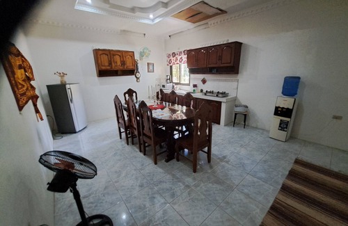 Rosales Complejo | Cozy bedroom resort with kitchen, WiFi in charming Rosales 20000m² wall around