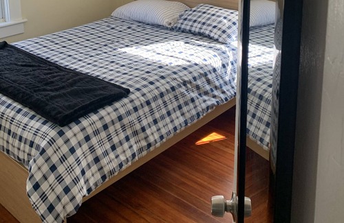 Danbury Apartamento | Cozy Bedroom