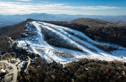 Banner Elk Apartamento | Cozy Beech Mountain Studio Near Hiking, Biking & Slopes