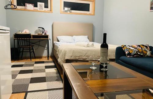 Vantaa Casa | Cozy Blue Apartment