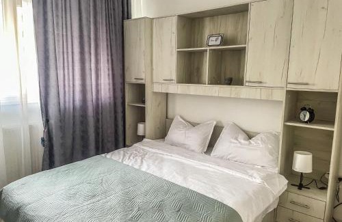 Chiajna Apartamento | Cozy Blue Apartment
