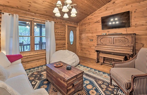 Rosman Cabina | Cozy Blue Ridge Mountain Cabin on 18 Acre Lot